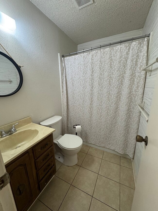 Foto del edificio - 2412 Asbury St