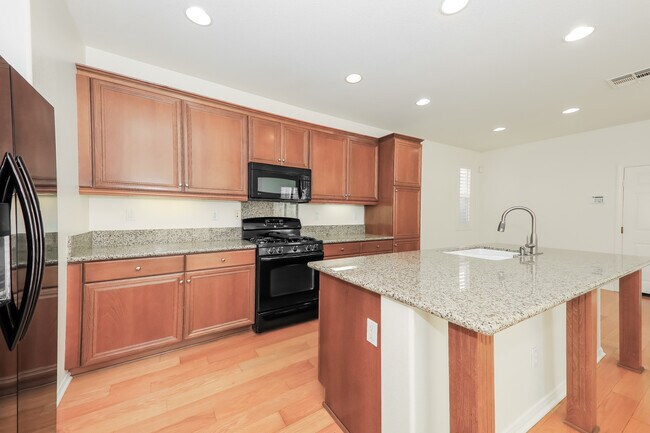 Foto del edificio - 35717 Filaree Ln