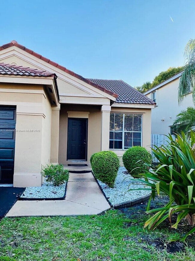 841 Falling Water Rd, Weston, FL 33326 House Rental in Weston, FL