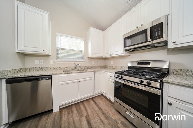 Building Photo - 4862 Larkspur Ln