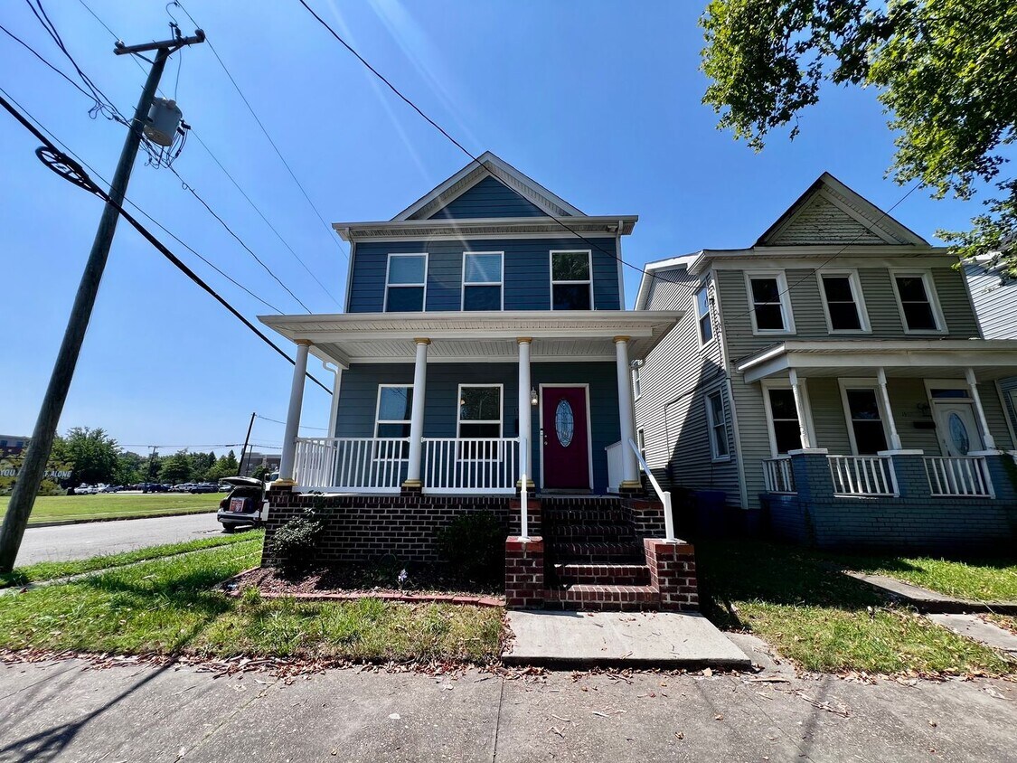 Primary Photo - Gorgeous 4 bedroom 3 bath new construction...
