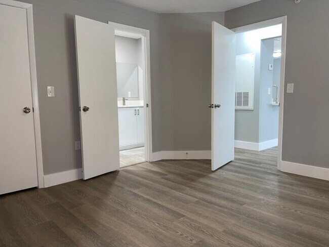 Foto del edificio - 623 Dory Ln