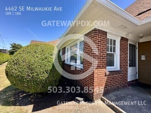 Foto del edificio - 4462 SE Milwaukie Ave