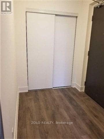 Photo du bâtiment - 8081 Birchmount Rd