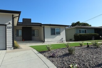 Building Photo - 5117 E Falls View Dr