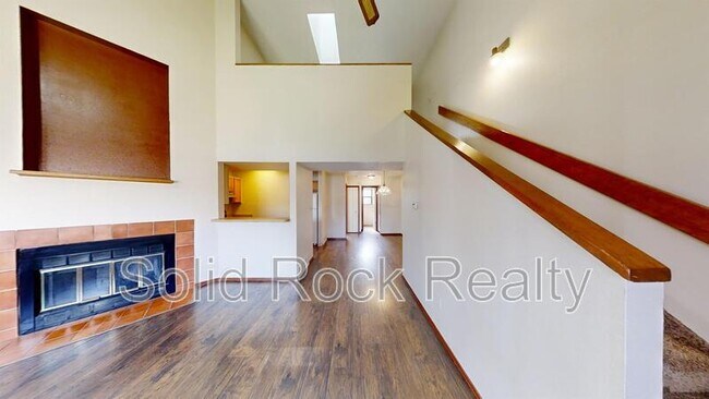 Foto del edificio - 898 London Green Way