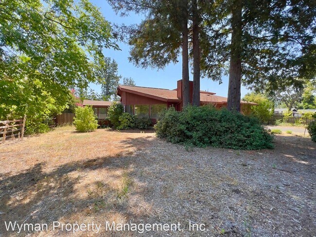 Foto del edificio - 3 br, 3 bath House - 1718 Michael Way