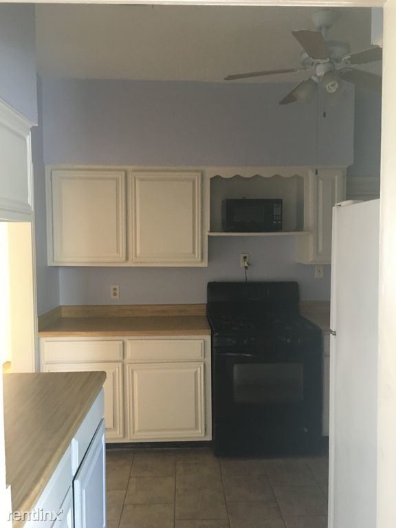 Building Photo - 1904 Oakdale St