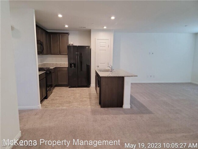 Foto del edificio - 3 br, 2 bath House - 4628 Dover Straight St