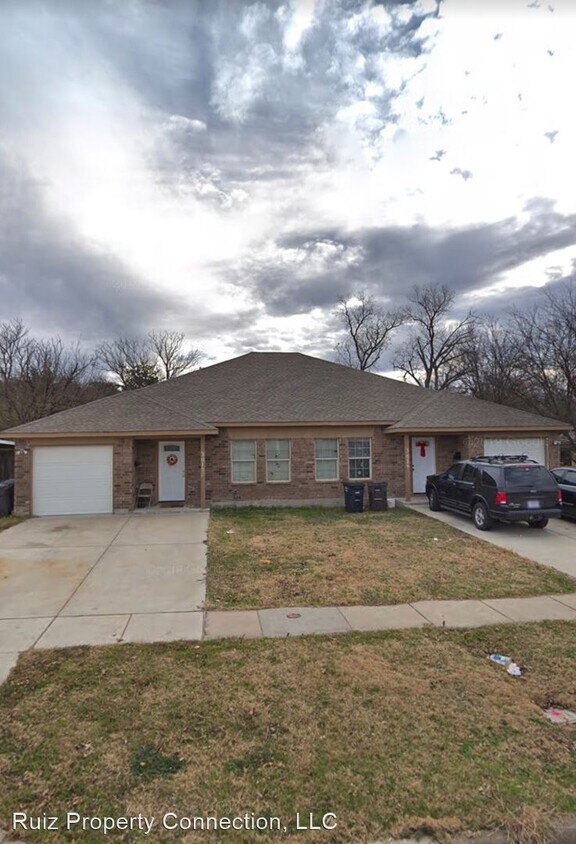 3 br, 2 bath House 3017 Las Vegas Trl House Rental in Fort Worth