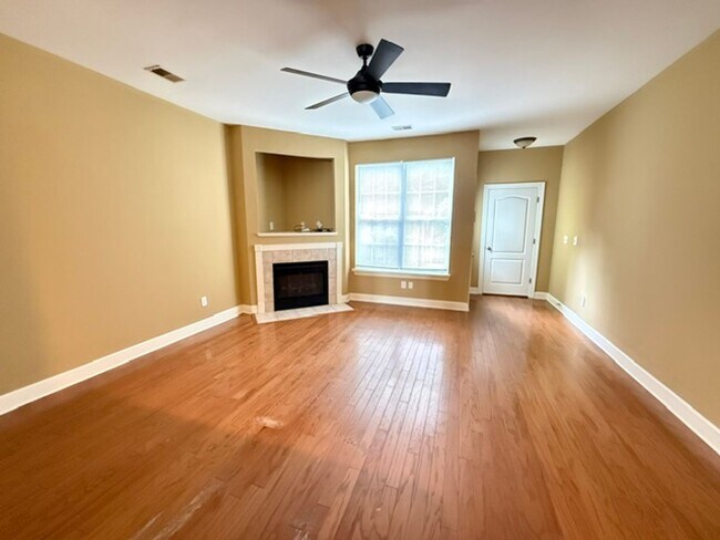 Foto del edificio - 3026 Sugarberry Ln