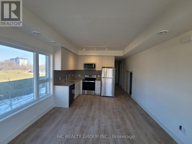 Building Photo - 16 Melbourne Ave