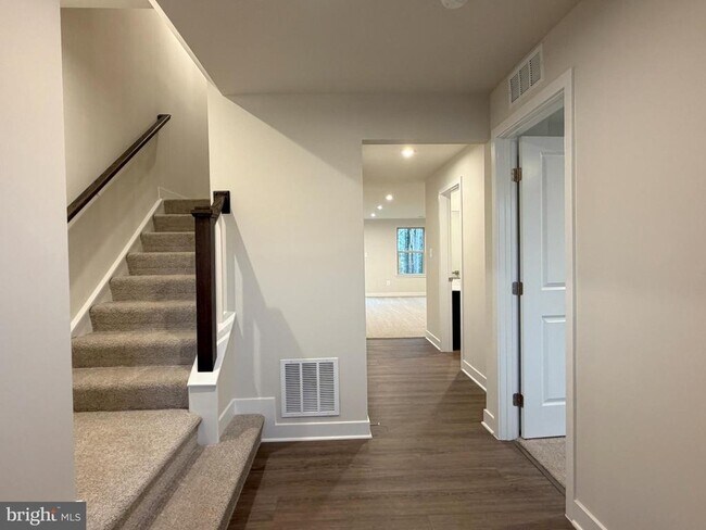 Foto del edificio - 9331 Klamath Ct