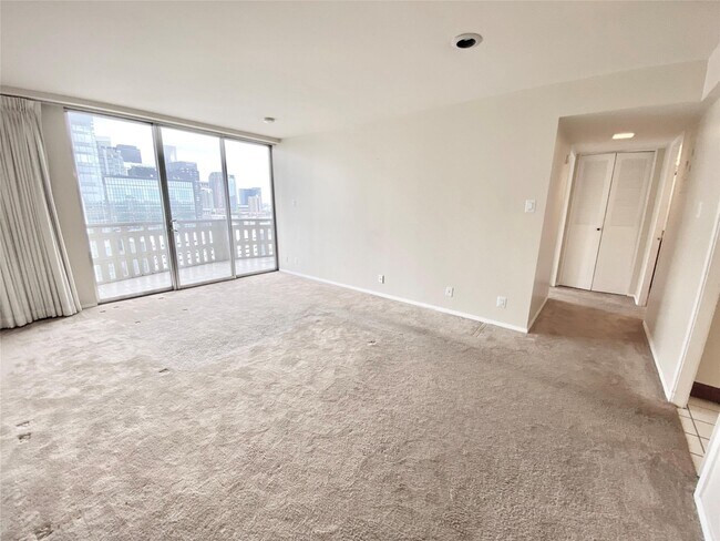 Foto del edificio - 2016 Main St