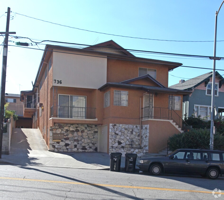 Building Photo - 736 Alpine St