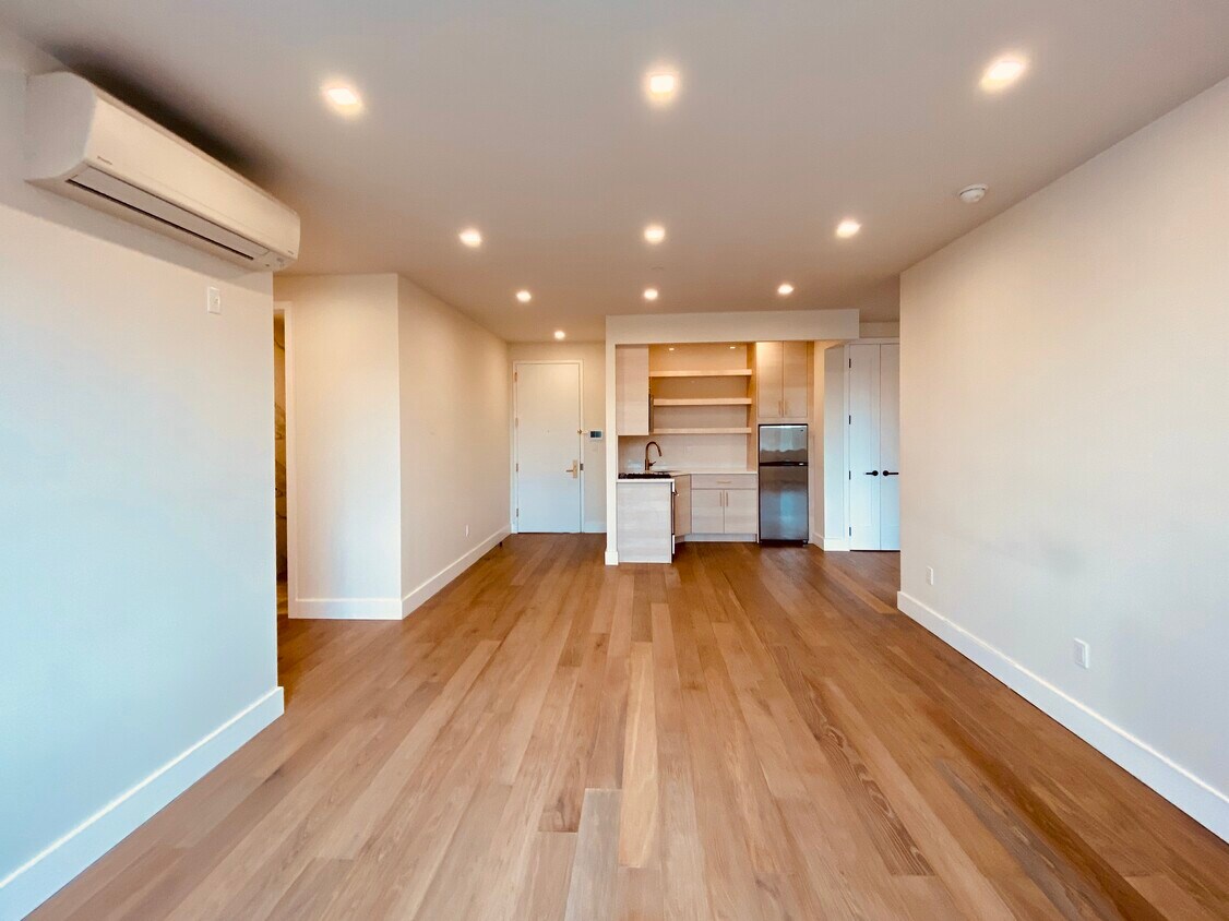 Primary Photo - 2915 Avenue D Ave