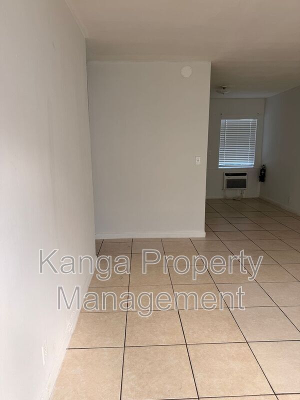 Photo - 1172 W 34th St Apartment