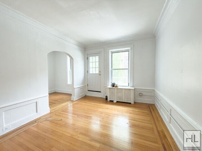 Foto del edificio - Beautifully Renovated 3-Bedroom with Priva...