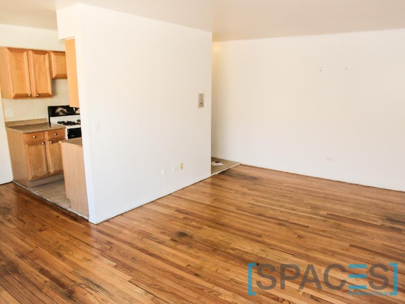 Foto principal - 6201 N Kenmore Ave