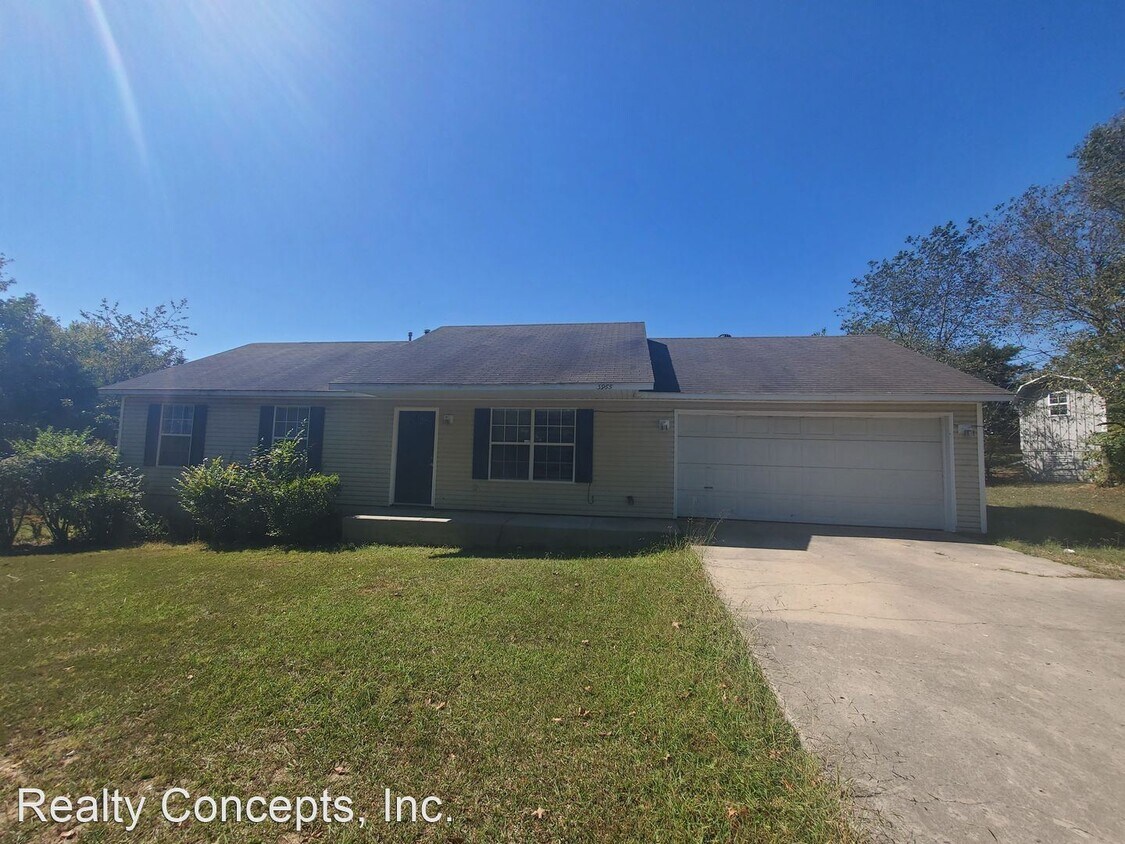 3 br, 1.5 bath House 3965 N. Gulley Road House Rental in