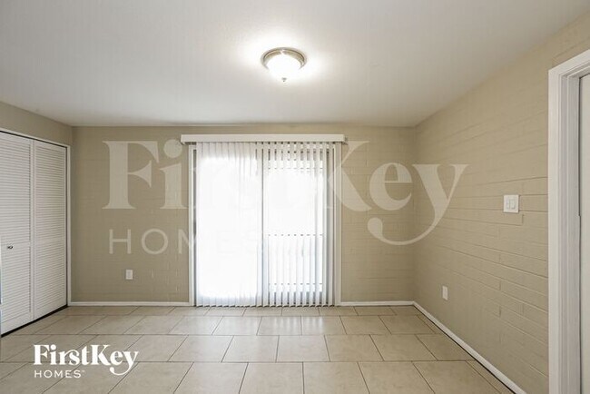 Foto del edificio - 13602 N 34th Pl