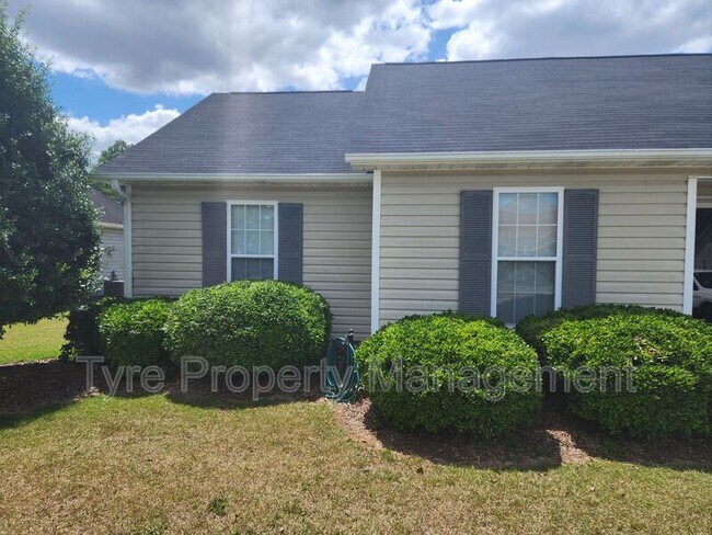 Building Photo - 3786 Dover Dr