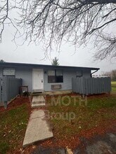 Building Photo - 2000 Indianapolis Rd