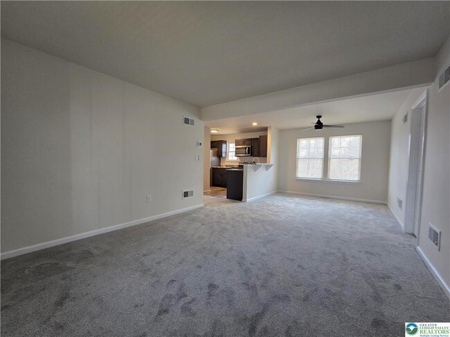 Building Photo - 1336 N 16th St