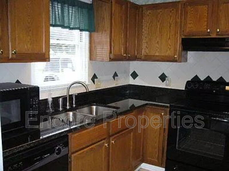 Building Photo - 1608 Township Cir