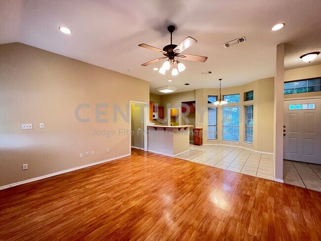 Foto del edificio - Charm-Filled 3/2/2 in Springtown ISD For Rent!