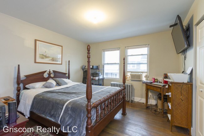 Foto del edificio - 5 br, 1.5 bath Apartment - 4029 Maywood st