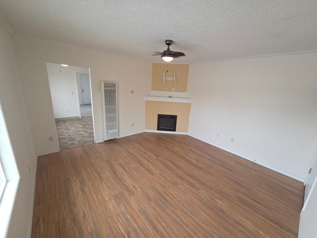 Building Photo - 627 2nd Ave