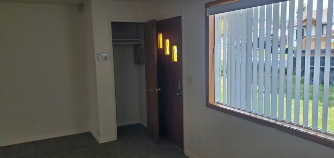 Foto del edificio - 4217 N Burns Rd