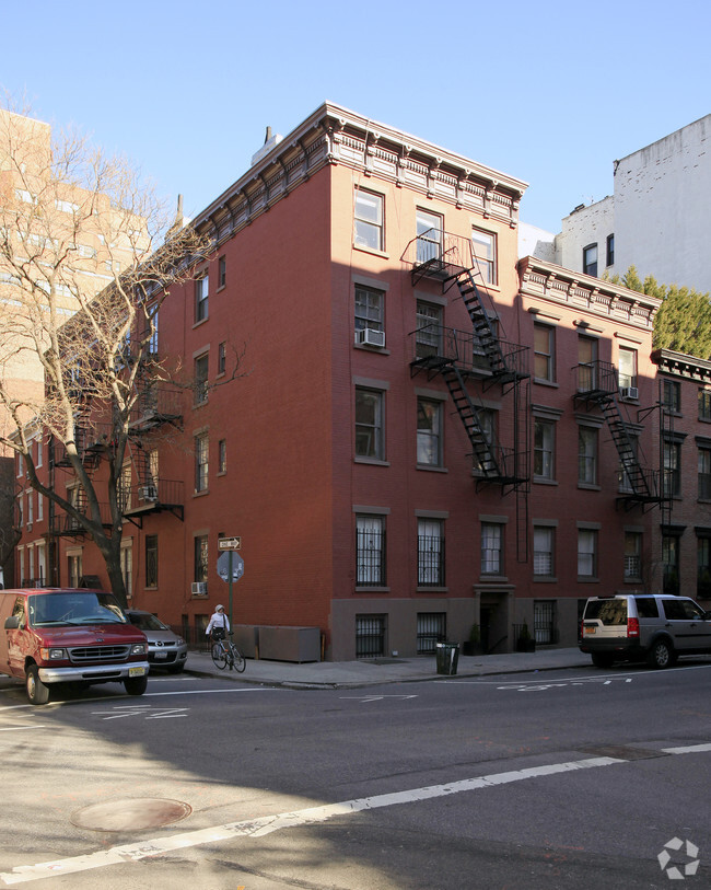 Foto del edificio - 505 W 19th St