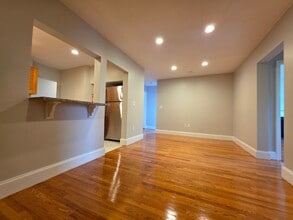 Building Photo - 85 Egmont St