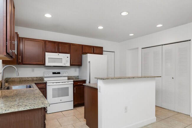 Foto del edificio - 3525 NW 114th Ln