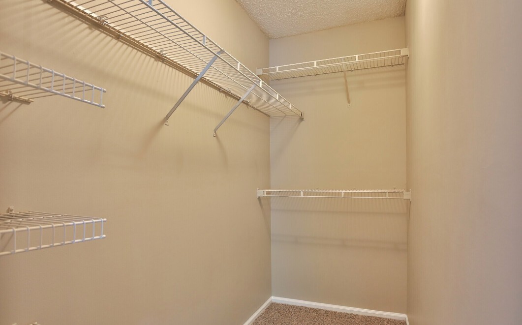 Foto del edificio - 435 Caledon Ct