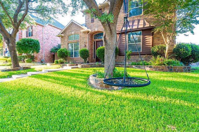 Foto del edificio - 2728 Breezy Point Ln