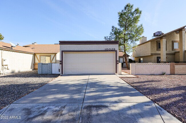 Building Photo - 10029 N 66th Ave