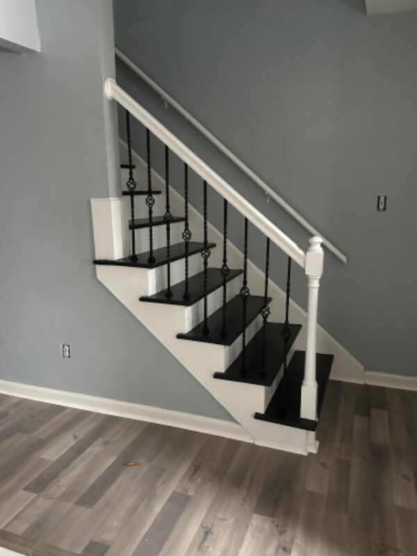 Foto del edificio - 716 Glenshire Dr
