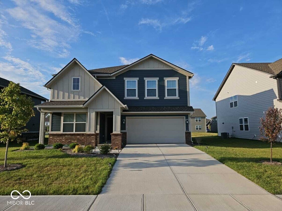 Primary Photo - 1118 Elmwood Ln