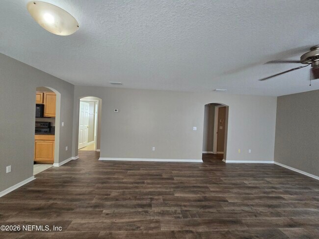 Foto del edificio - 4119 Pebble Brooke Circle South