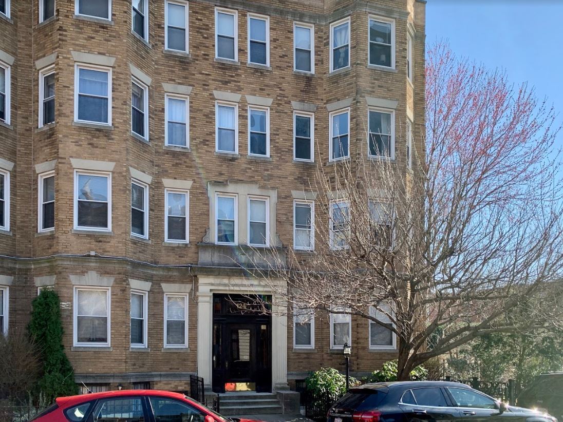 124 Peterborough St, Boston, MA 02215 Apartments in Boston, MA