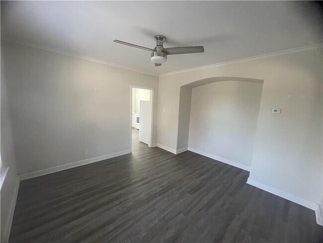 Foto del edificio - 772 Woodlawn Rd