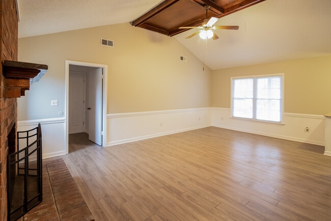 Building Photo - 108 Totem Ct