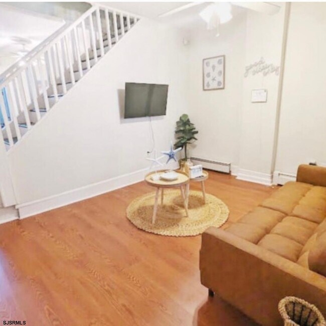 Foto del edificio - 345 N Ocean Ave