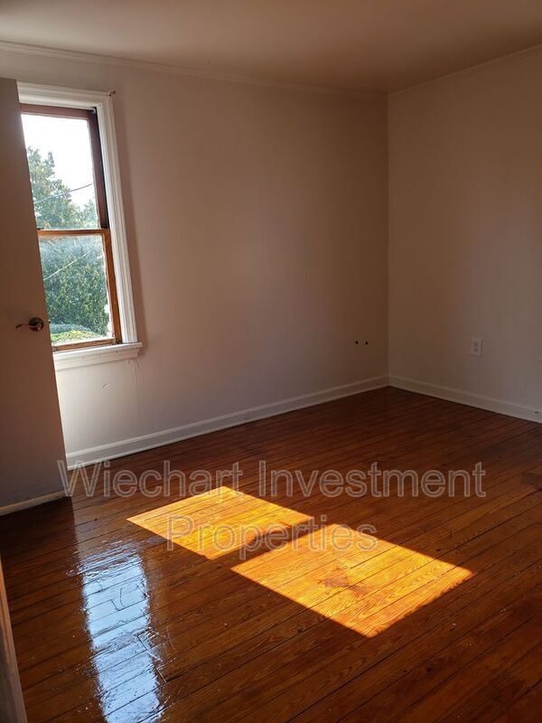 Foto del edificio - 225 W Robb Ave