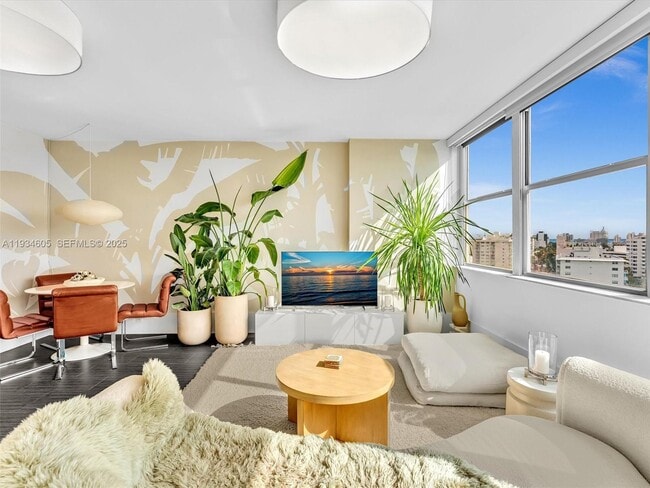 Building Photo - 20 Island Ave