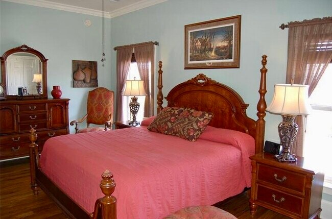 Foto del edificio - 210 W Washington St