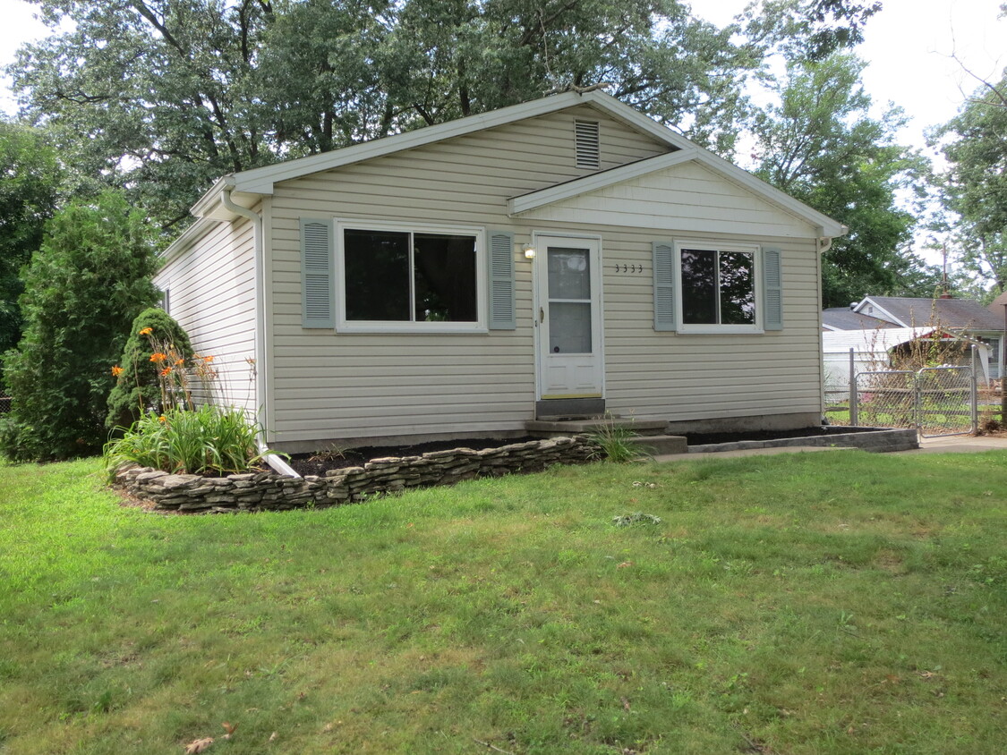 Foto principal - 3333 Fairbanks Ave